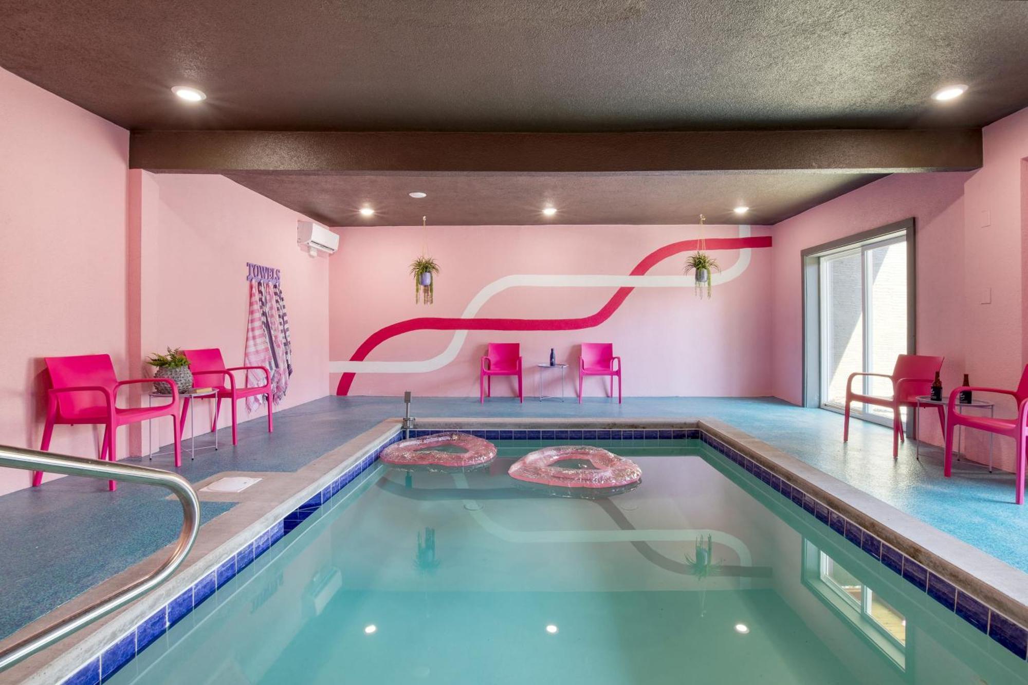 Pink Pines Avantstay Luxury Aesthetic Dream Home Indoor Pool Hot Tub Pigeon Forge Eksteriør billede
