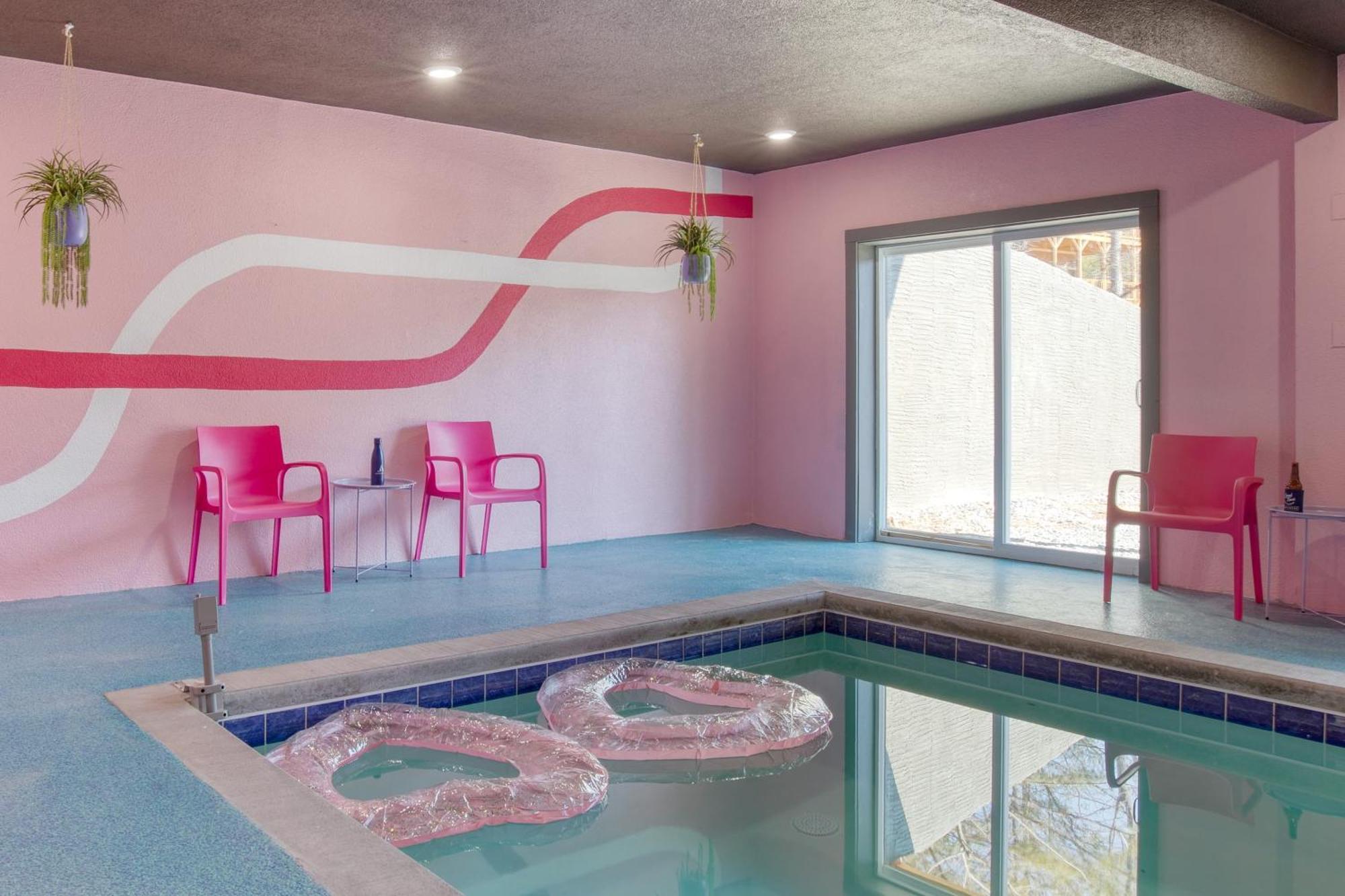Pink Pines Avantstay Luxury Aesthetic Dream Home Indoor Pool Hot Tub Pigeon Forge Eksteriør billede