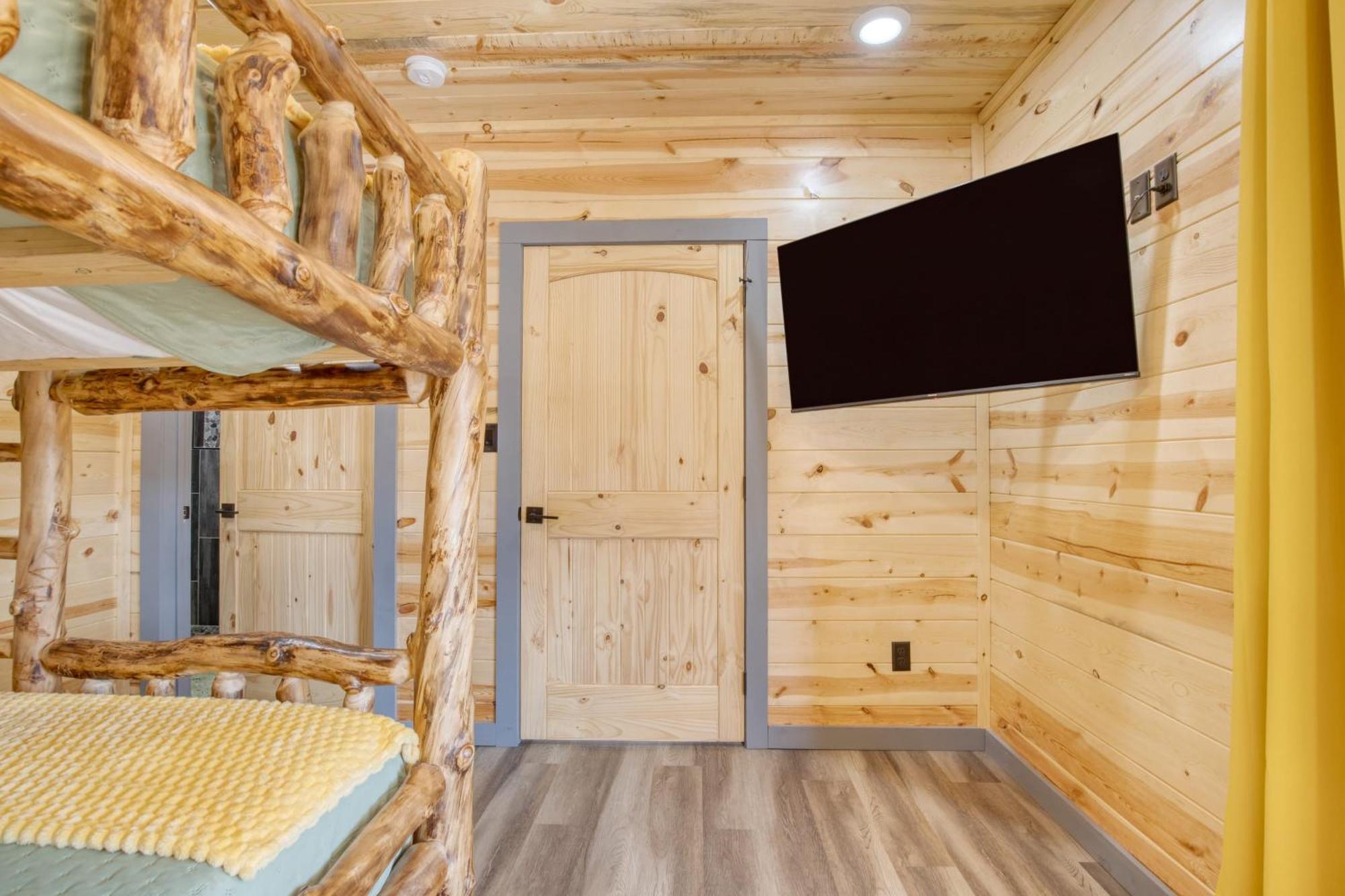 Pink Pines Avantstay Luxury Aesthetic Dream Home Indoor Pool Hot Tub Pigeon Forge Eksteriør billede