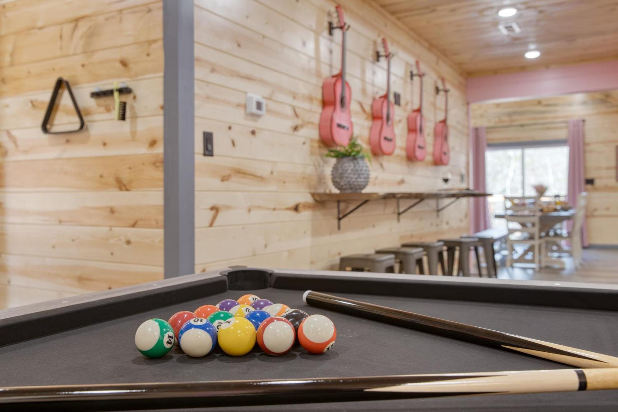 Pink Pines Avantstay Luxury Aesthetic Dream Home Indoor Pool Hot Tub Pigeon Forge Eksteriør billede